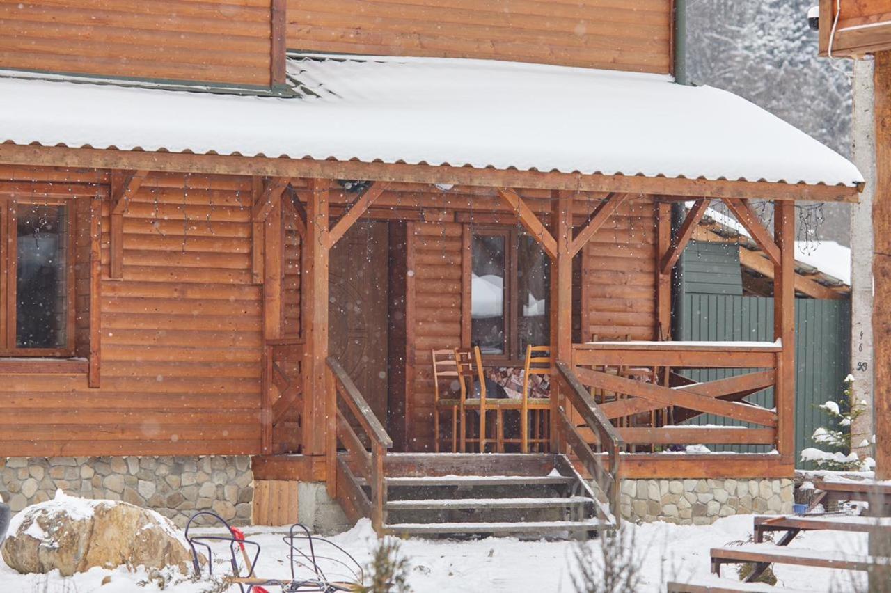 Villa Na Uzlissi Мигово Экстерьер фото